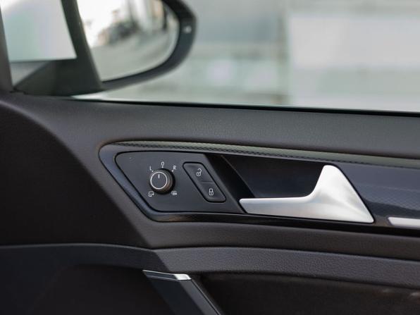 Volkswagen Golf VII с пробегом 2014 года, цена 1 440 000 рублей, 88781 км, универсал, Автокод Объявления