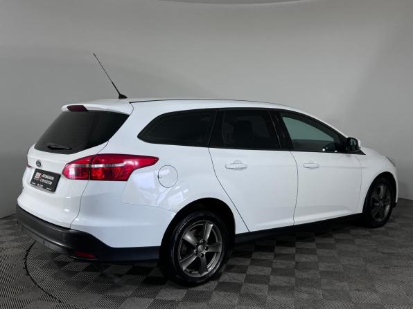 Ford Focus III Рестайлинг с пробегом 2015 года, цена 940 000 рублей, 142206 км, универсал, Автокод Объявления