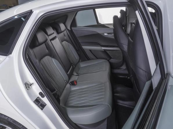 Changan Lamore с пробегом 2024 года, цена 2 070 000 рублей, 28926 км, седан, Автокод Объявления