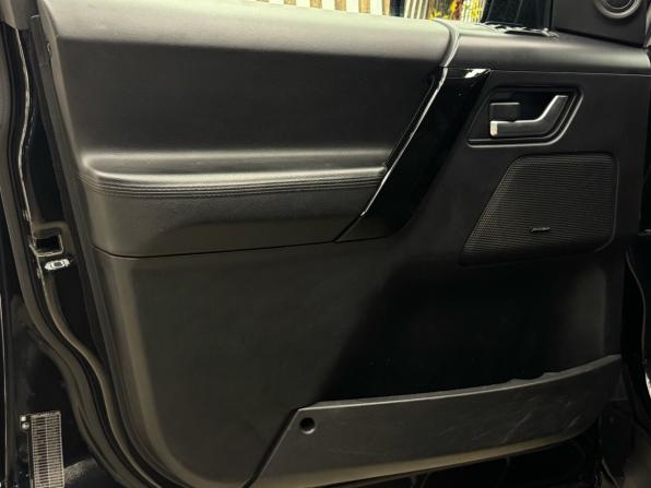 Land Rover Freelander II Рестайлинг 2 с пробегом 2014 года, цена 1 870 000 рублей, 193080 км, внедорожник, Автокод Объявления