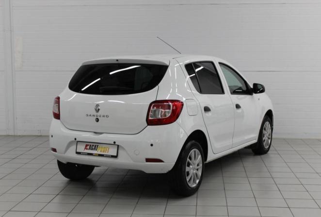 Renault Sandero II Рестайлинг с пробегом 2021 года, цена 970 000 рублей, 63051 км, хэтчбек, Автокод Объявления