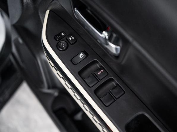 Suzuki Xbee I с пробегом 2017 года, цена 1 329 500 рублей, 124210 км, внедорожник, Автокод Объявления