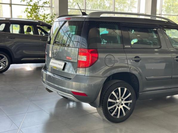Skoda Yeti I Рестайлинг с пробегом 2018 года, цена 1 370 000 рублей, 124000 км, внедорожник, Автокод Объявления