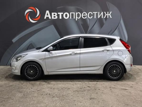 Hyundai Solaris I Рестайлинг с пробегом 2015 года, цена 999 000 рублей, 147216 км, хэтчбек, Автокод Объявления