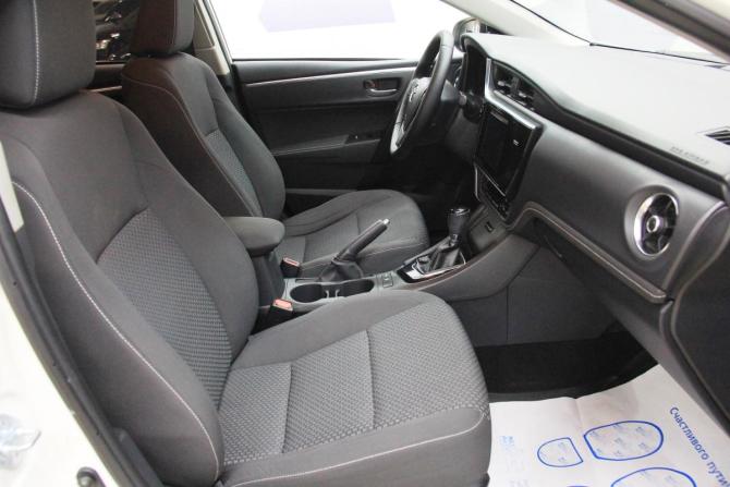 Toyota Corolla XI (E160 E170 E180) Рестайлинг 1 с пробегом 2016 года, цена 1 637 000 рублей, 90161 км, седан, Автокод Объявления