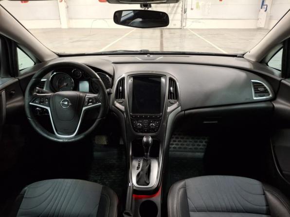 Opel Astra J Рестайлинг с пробегом 2013 года, цена 570 000 рублей, 260531 км, хэтчбек, Автокод Объявления