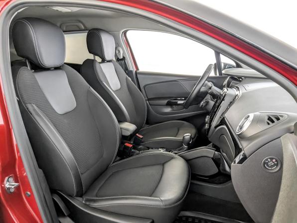 Renault Kaptur I Рестайлинг с пробегом 2021 года, цена 1 795 000 рублей, 43482 км, внедорожник, Автокод Объявления