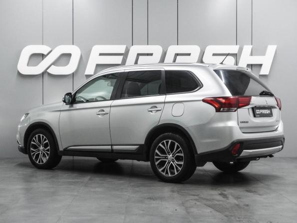Mitsubishi Outlander III Рестайлинг 2 с пробегом 2015 года, цена 1 599 000 рублей, 254241 км, внедорожник, Автокод Объявления