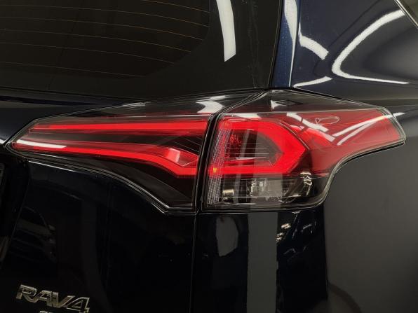 Toyota RAV4 IV (XA40) Рестайлинг с пробегом 2018 года, цена 2 760 000 рублей, 138000 км, внедорожник, Автокод Объявления