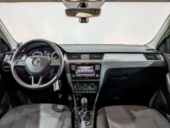 Skoda Rapid I Рестайлинг с пробегом 2019 года, цена 925 000 рублей, 142257 км, лифтбек, Автокод Объявления
