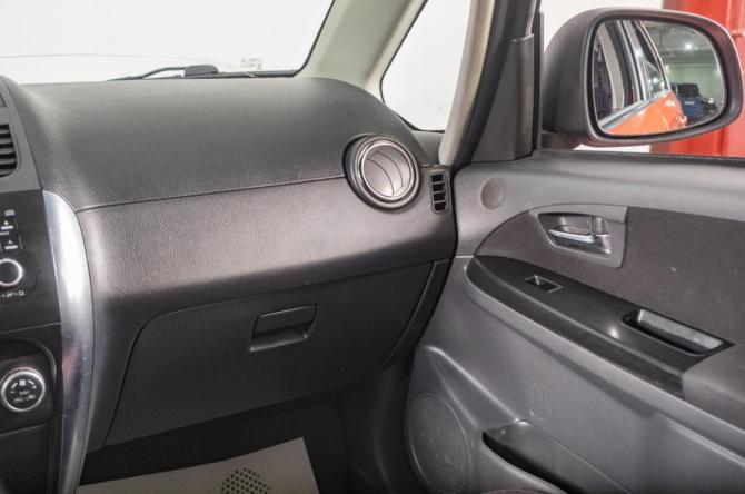 Suzuki SX4 I (Classic) Рестайлинг с пробегом 2010 года, цена 829 000 рублей, 244000 км, хэтчбек, Автокод Объявления
