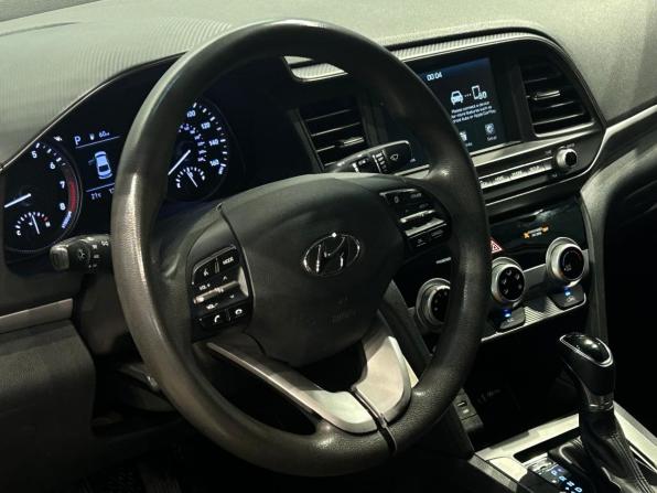 Hyundai Elantra VI (AD) с пробегом 2018 года, цена 1 347 000 рублей, 129282 км, седан, Автокод Объявления