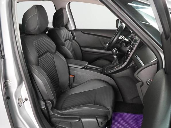 Renault Scenic IV с пробегом 2018 года, цена 1 640 000 рублей, 157065 км, компактвэн, Автокод Объявления