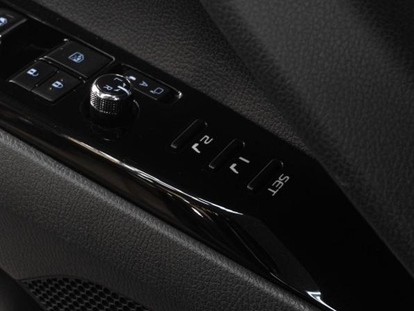 Toyota Camry VIII (XV70) с пробегом 2018 года, цена 2 989 000 рублей, 77073 км, седан, Автокод Объявления