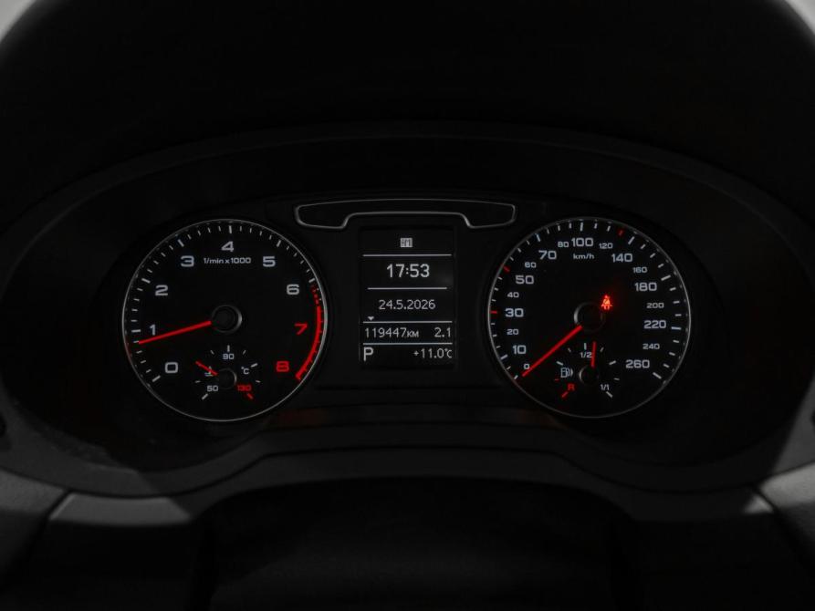 Audi Q3 I (8U) Москва  - изображение 11