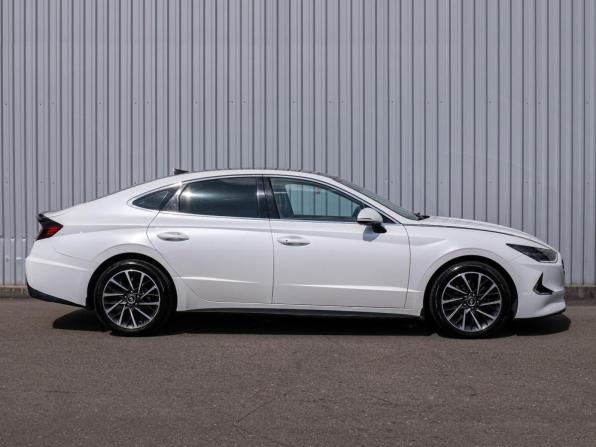 Hyundai Sonata VIII (DN8) с пробегом 2021 года, цена 2 199 000 рублей, 136180 км, седан, Автокод Объявления
