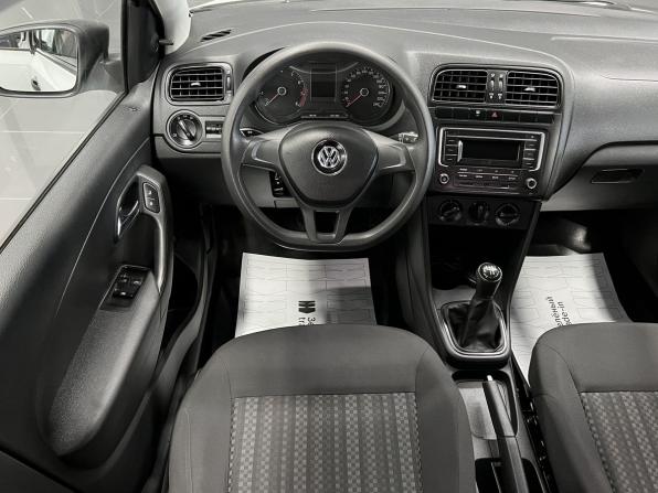 Volkswagen Polo V Рестайлинг с пробегом 2018 года, цена 1 045 000 рублей, 149349 км, седан, Автокод Объявления