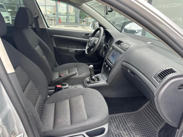 Skoda Octavia II (A5) Рестайлинг с пробегом 2011 года, цена 730 000 рублей, 148670 км, лифтбек, Автокод Объявления