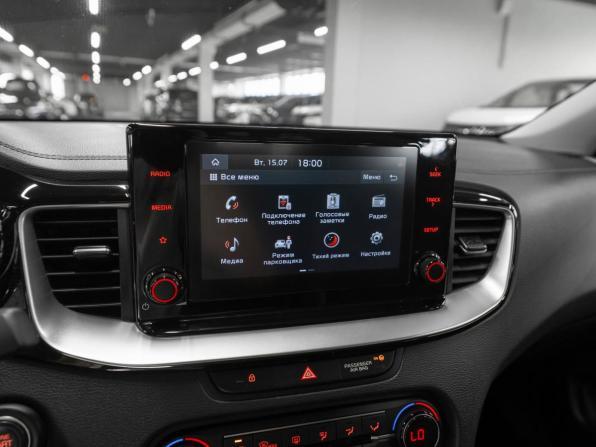 Kia Ceed III Рестайлинг с пробегом 2021 года, цена 2 290 000 рублей, 63000 км, универсал, Автокод Объявления
