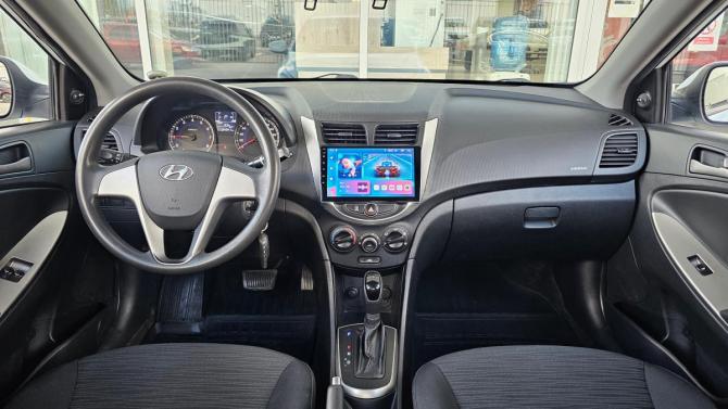 Hyundai Solaris I Рестайлинг с пробегом 2016 года, цена 1 049 000 рублей, 124900 км, седан, Автокод Объявления