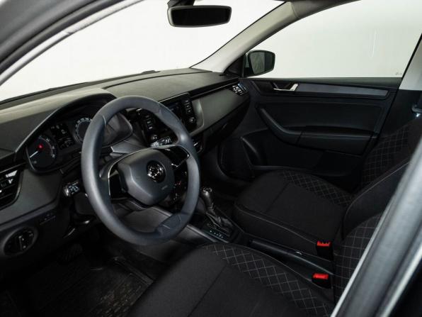 Skoda Rapid II с пробегом 2020 года, цена 1 575 000 рублей, 81356 км, лифтбек, Автокод Объявления