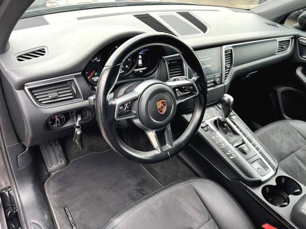 Porsche Macan I с пробегом 2018 года, цена 3 440 000 рублей, 142379 км, внедорожник, Автокод Объявления