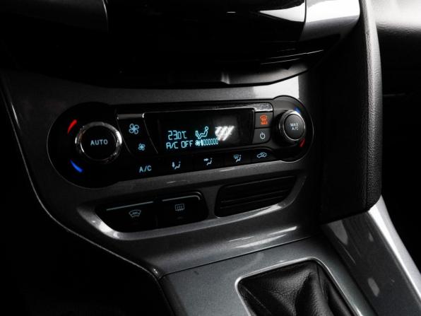 Ford Focus III с пробегом 2012 года, цена 979 000 рублей, 185097 км, седан, Автокод Объявления