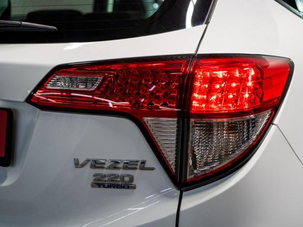 Honda Vezel I Рестайлинг с пробегом 2021 года, цена 1 950 000 рублей, 65490 км, внедорожник, Автокод Объявления