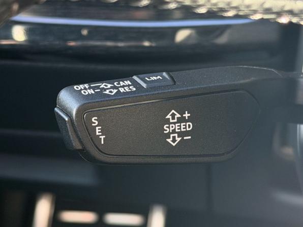 Audi Q8 I (4M) с пробегом 2018 года, цена 5 950 000 рублей, 44777 км, внедорожник, Автокод Объявления