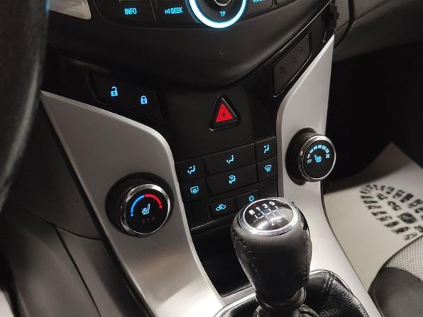Chevrolet Cruze I Рестайлинг с пробегом 2013 года, цена 683 000 рублей, 136964 км, хэтчбек, Автокод Объявления