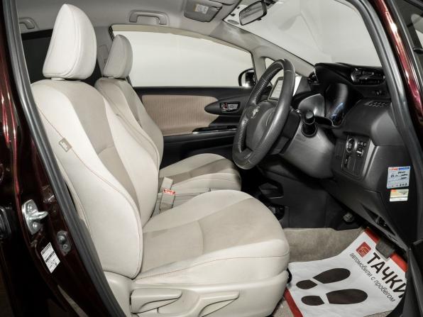 Toyota Wish II Рестайлинг с пробегом 2012 года, цена 1 339 500 рублей, 127250 км, минивэн, Автокод Объявления