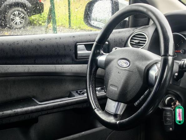 Ford Focus II Рестайлинг с пробегом 2010 года, цена 279 000 рублей, 398559 км, универсал, Автокод Объявления