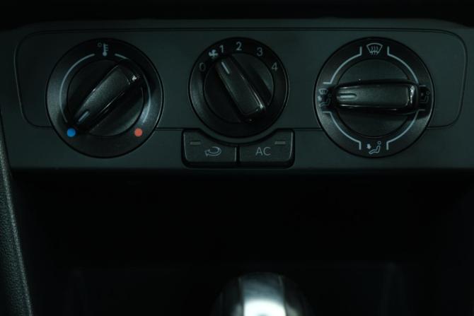 Volkswagen Polo V с пробегом 2012 года, цена 899 000 рублей, 194500 км, седан, Автокод Объявления