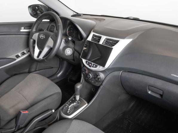 Hyundai Solaris I с пробегом 2012 года, цена 722 800 рублей, 170000 км, седан, Автокод Объявления