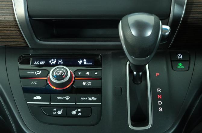 Honda Freed II Рестайлинг с пробегом 2021 года, цена 2 099 000 рублей, 800 км, компактвэн, Автокод Объявления