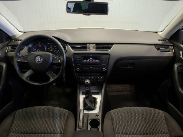 Skoda Octavia III (A7) с пробегом 2013 года, цена 865 000 рублей, 255902 км, лифтбек, Автокод Объявления