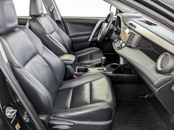 Toyota RAV4 IV (XA40) Рестайлинг с пробегом 2018 года, цена 2 595 000 рублей, 151045 км, внедорожник, Автокод Объявления