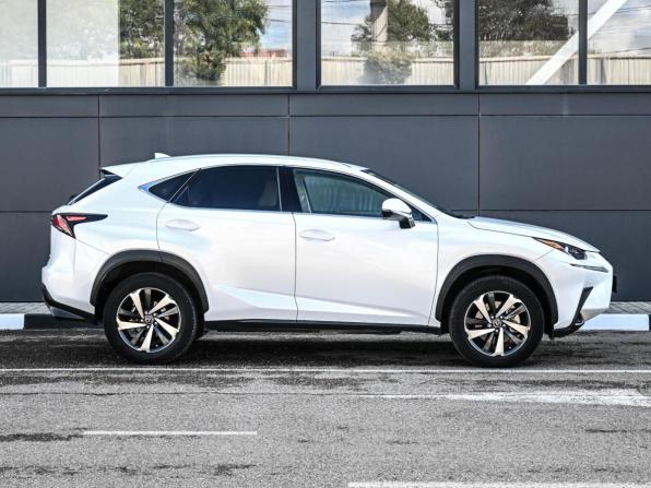 Lexus NX I Рестайлинг с пробегом 2021 года, цена 3 699 000 рублей, 34408 км, внедорожник, Автокод Объявления