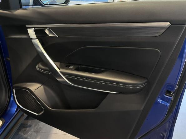 Geely Atlas Pro с пробегом 2022 года, цена 1 880 000 рублей, 120655 км, внедорожник, Автокод Объявления
