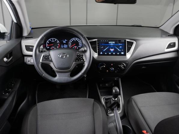 Hyundai Solaris II с пробегом 2019 года, цена 1 170 000 рублей, 103054 км, седан, Автокод Объявления