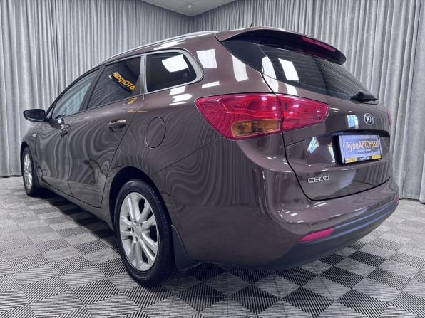 Kia Ceed II с пробегом 2014 года, цена 1 160 000 рублей, 134105 км, универсал, Автокод Объявления