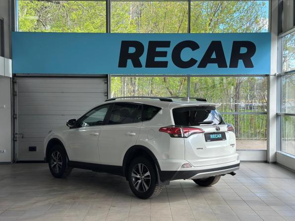 Toyota RAV4 IV (XA40) Рестайлинг с пробегом 2017 года, цена 2 230 000 рублей, 203200 км, внедорожник, Автокод Объявления