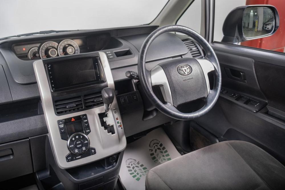 Toyota Noah II (R70) Томск  - изображение 10