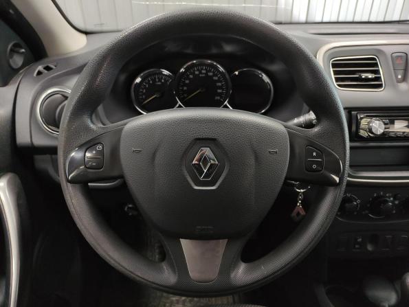 Renault Sandero II с пробегом 2015 года, цена 595 000 рублей, 91231 км, хэтчбек, Автокод Объявления
