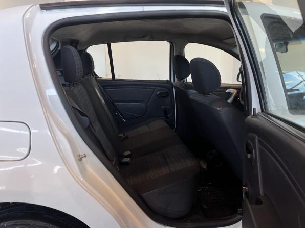 Renault Sandero I с пробегом 2013 года, цена 570 000 рублей, 120053 км, хэтчбек, Автокод Объявления