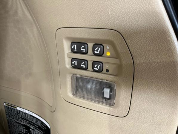 Lexus LX III с пробегом 2008 года, цена 2 590 000 рублей, 246747 км, внедорожник, Автокод Объявления