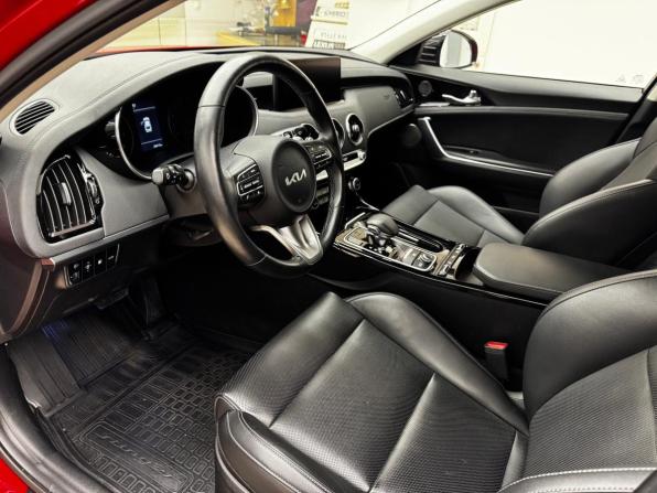 Kia Stinger I Рестайлинг с пробегом 2022 года, цена 3 600 000 рублей, 26513 км, лифтбек, Автокод Объявления