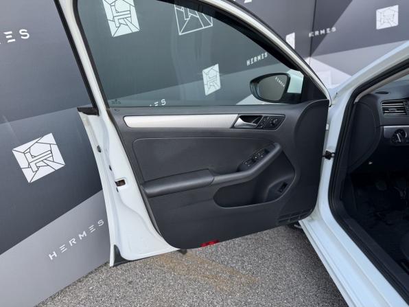 Volkswagen Jetta VI Рестайлинг с пробегом 2016 года, цена 1 290 000 рублей, 90436 км, седан, Автокод Объявления