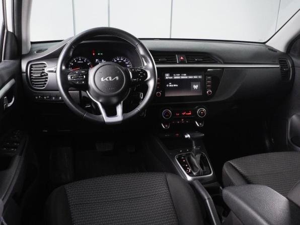 Kia Rio IV Рестайлинг с пробегом 2021 года, цена 1 929 000 рублей, 34987 км, седан, Автокод Объявления