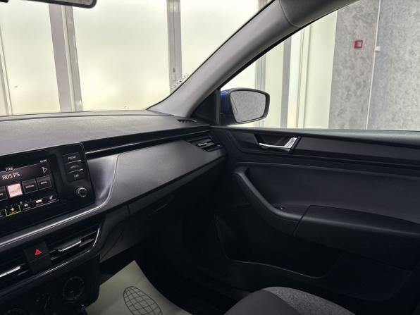 Skoda Rapid II с пробегом 2021 года, цена 1 695 000 рублей, 54371 км, лифтбек, Автокод Объявления